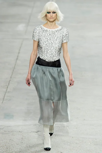 Look 68
